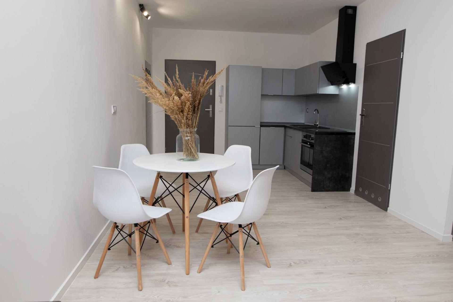 Apartment Quiet Street 11/2E Oswiecim Bagian luar foto